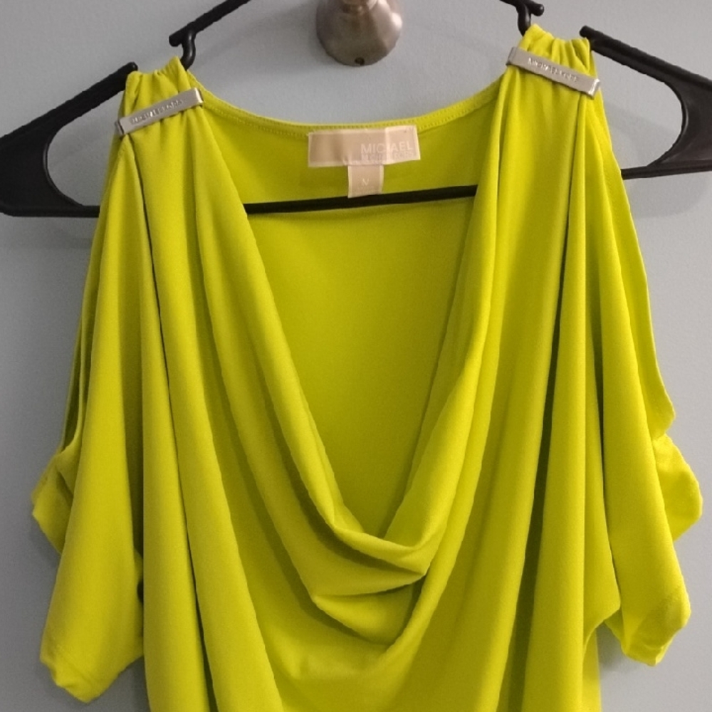 Like New 😍 Michael Kors Vibrant Lime Drape Top Size Medium